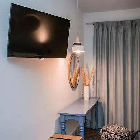 Azzurro Apartament Nei Pori