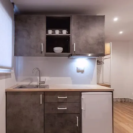 Azzurro Apartament Nei Pori