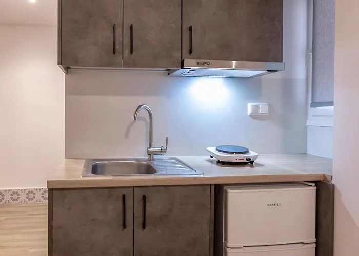 Azzurro Néoi Póroi